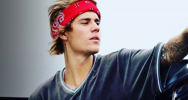 Justin Bieber liderou um momento de louvor no Festival Coachella. (Foto: CBN News)