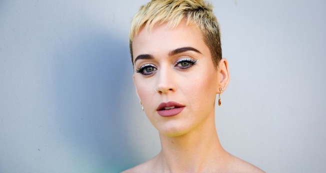 Katy Perry escrevia louvores quando era mais jovem e tocava na igreja. (Foto: Getty Images/PurePeople)