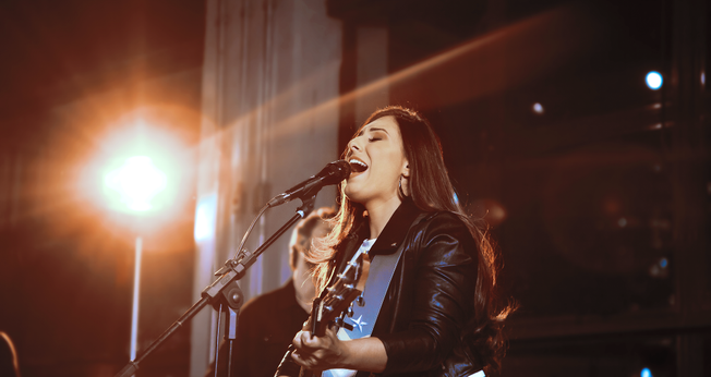 Essa é a segunda série de lançamentos da cantora.