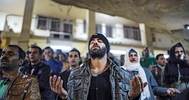 Mais de 1.500 muçulmanos se entregaram a Jesus nas últimas três semanas da campanha de jejum e oração da Bíblias para o Oriente Médio. (Foto: Human Life Matters)