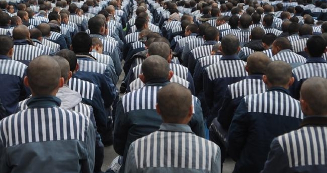 Durante sua detenção, as autoridades se recusaram a deixar que Yang visse sua família ou representação legal. (Foto: Getty).