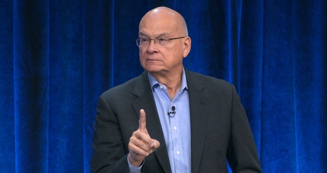 Tim Keller diz que o mundo está fragmentado em várias bolhas e que os cristãos estão zombando de outros grupos. (Foto: Reprodução).