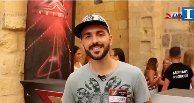 Matthew Grech, um cantor e treinador vocal, foi censurado no programa X Factor. (Foto: Reprodução)