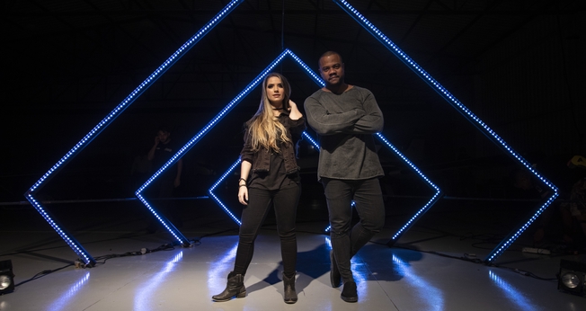 Com Weslei Santos, Camila Campos lança versão de “Vitorioso em Cristo”. (Foto: Divulgação)