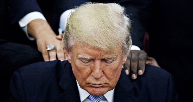 Metade dos evangélicos dos EUA acredita que Trump foi eleito pela vontade de Deus. (Foto: Bloomberg/Contributor/Getty Images)