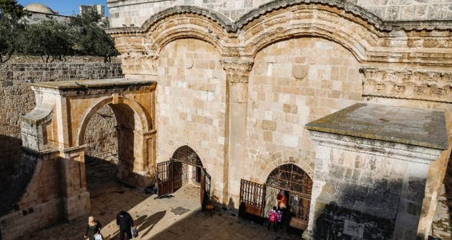 Tribunal israelense ordenou o fechamento temporário da Porta Dourada no Monte do Templo. (Foto: AFP/Ahmad Gharabli)