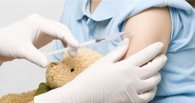 Programa de transição de gênero prevê aplicação de testosterona em meninas a partir dos oito anos de idade. (Foto: allergypartners.com)
