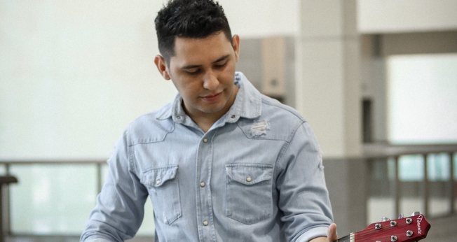 Juninho Lima estará no palco principal da Expoevangélica 2019. (Foto: Divulgação)