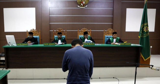 Imagem ilustrativa. Tribunal islâmico da província indonésia de Aceh. (Foto: Hotli Simanjuntak/EPA/Shutterstock)