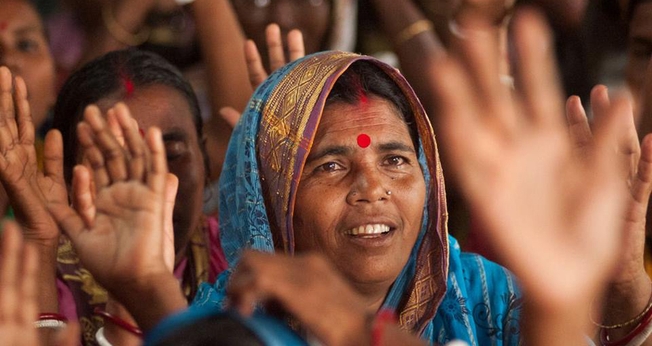 Imagem ilustrativa. Mulher é curada de lepra após se render a Cristo na Ásia. (Foto: Gospel for Asia)