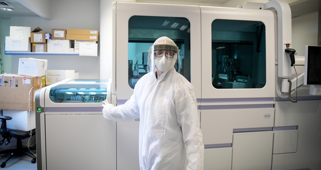 Cientistas apontaram dois medicamentos que podem ser usados no tratamento de pacientes com coronavírus. (Foto: Flash90)