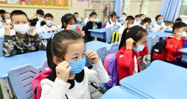 Crianças que estudam em escolas da China sofrem repressão e bullying do Partido Comunista se tiverem sua fé descoberta. (Foto: CGTN)