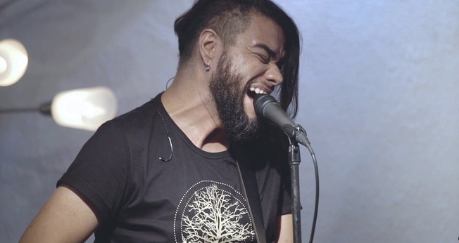 Mauro Henrique foi vocalista do Oficina G3 e hoje segue carreira solo, desenvolvendo projetos e parcerias com outros artistas. (Imagem: Youtube / Reprodução)