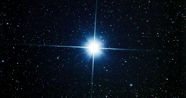 O novo alinhamento entre Júpiter e Saturno deve gerar uma visão na Terra de uma 'estrela', semelhante à relatada no evangelho segundo Mateus. (Imagem: Popular Mechanics)