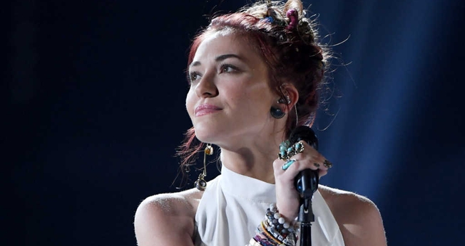 Videoclipe do novo single “Hold on to Me” vai arrecadar fundos para várias entidades de caridade. (Foto: Ethan Miller / Getty Images). 