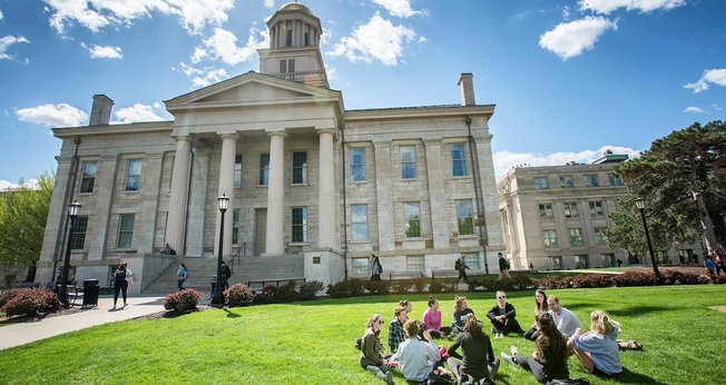 Tribunal nos EUA responsabilizou a Universidade por ferir os direitos de liberdade de associação e liberdade de expressão do grupo cristão. (Foto: University of Iowa). 