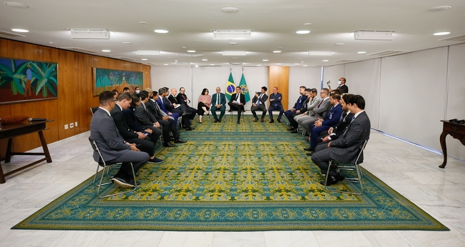Jair Bolsonaro e ministros se reúnem com pastores em Brasília. (Foto: Isac Nóbrega/PR)