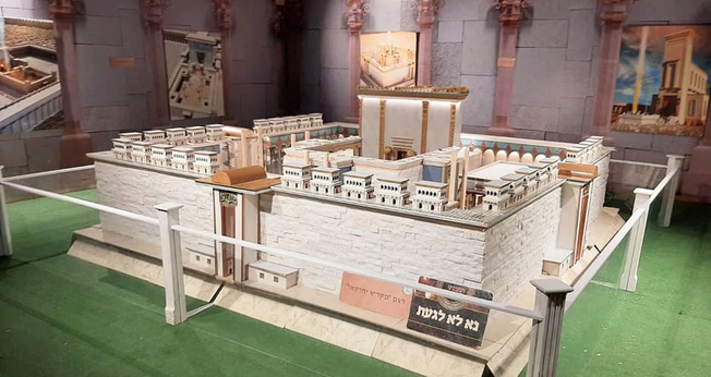 Maquete do Terceiro Templo em Jerusalém. (Foto: Facebook/Mikdash Educational Center)