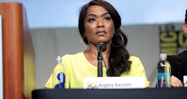 Primeira vez a receber o prêmio de Melhor Atriz Coadjuvante em um filme da Marvel. (Foto: Flickr/Gage Skidmore)