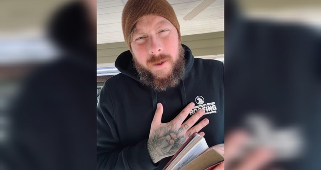 Ben Fuller teve um encontro poderoso com o Senhor durante um culto. (Foto: Reprodução/Instagram/Ben Fuller).