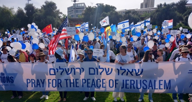 Marcha das Nações pede oração pela paz em Jerusalém. (Foto: Israel365 News)