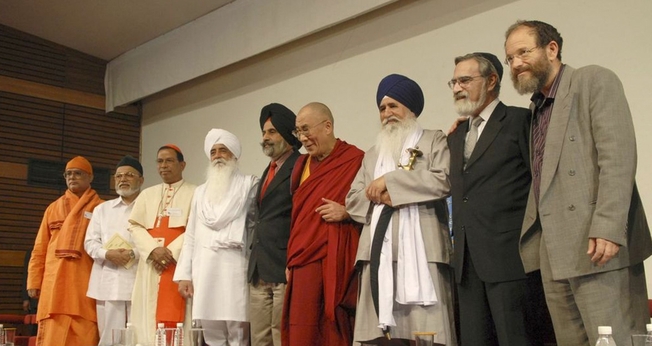 Líderes religiosos incentivam a união entre pessoas de diferentes religiões. (Foto: The Elijah Interfaith Institute)