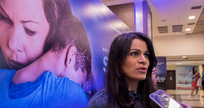 Cantora Damares em entrevista ao Guiame na pré-estreia do filme “Superação - O Milagre da Fé”. (Foto: Guiame/Marcos Paulo Correa)