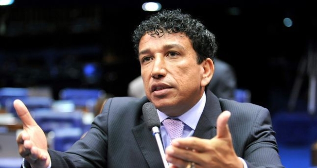 Magno Malta comenta cassação de Marisa Lobo: "O CRP cometeu um crime jurídico"