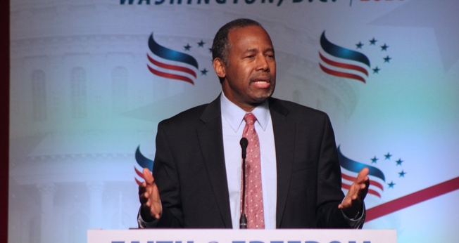 O ex-candidato à presidência dos EUA, Ben Carson, falou aos cristãos sobre compaixão aos homossexuais durante o evento “2016 Faith & Freedom Coalition's”. (Foto: The Christian Post/Samuel Smith)