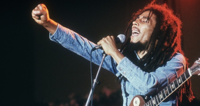 Bob Marley se converteu ao cristianismo e foi batizado antes de sua morte. (Foto: Getty Images)
