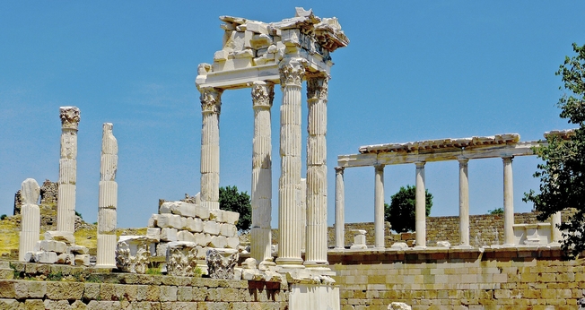 Ruínas de Pérgamo. (Foto: Siggy Nowak/Pixabay)