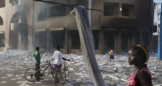 Ataques de terroristas matam 19 pessoas e ferem 13 no norte de Burkina Faso. (Foto: Reprodução/Reuters)