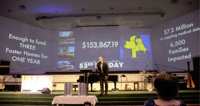 Pastor Dan Glenn fala na Igreja Batista Stetson em DeLand, na Flórida, em 7 de julho de 2019. (Foto: Stetson Baptist Church)