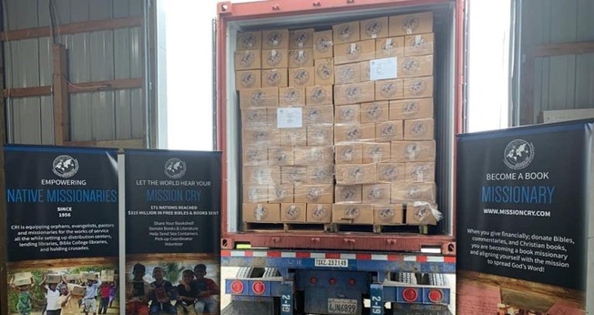 Contêiner com Bíblias para Hong Kong. (Foto: Reprodução/Mission Network)