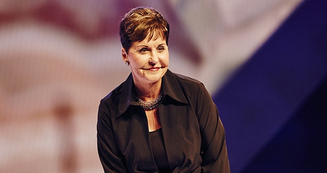 Joyce Meyer diz que quando Deus está prestes a nos promover, enfrentamos uma nova oposição. (Foto: Hillsong)