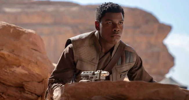John Boyega em Star Wars. (Foto: Reprodução/Facebook)