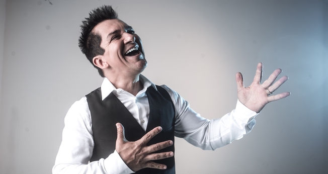 Regis Danese está lançando seu novo clipe "Desertos". (Foto: Divulgação)