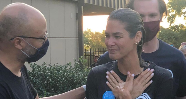 Dayana Mendoza foi batizada em uma igreja evangélica nos EUA. (Foto: Instagram/Dayana Mendoza)