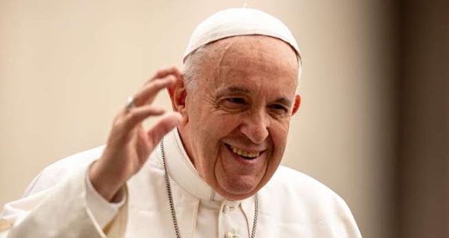 Papa Francisco elogiou o trabalho de Mónica Astorga, de 53 anos, que acolhe homens que se declaram como mulheres. (Foto: CNA / EWTN News)