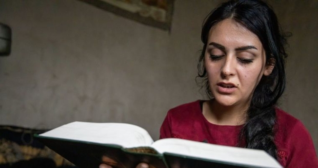 Sozan não se arrepende de ter se convertido ao cristianismo, apesar da perseguição que sofre em sua comunidade. (Foto: Open Doors Reino Unido e Irlanda)