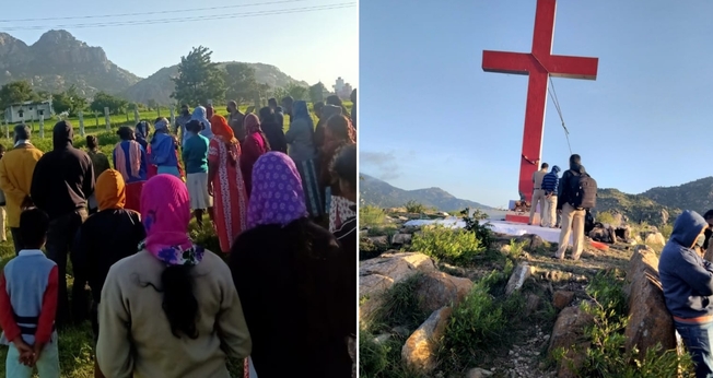 Cruz é removida enquanto cristãos fazem oração no local. (Foto: Reprodução / AsiaNews)