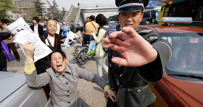 O estudo diz que a China teve os níveis mais altos de restrições governamentais. (Foto: Reuters)