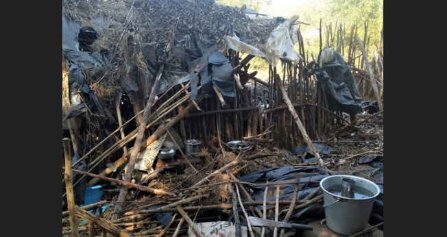 Igreja danificada após ataque dos extremistas. (Foto: Reprodução / Morning Star News)
