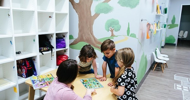 Um novo currículo de estudos étnicos pode chegar à Califórnia no próximo ano. (Foto: Alamy Stock Photo)