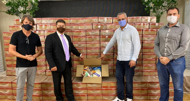 Mais de 150 cestas básicas foram doadas à prefeitura de Santa Maria. (Foto: Ministério Engel)