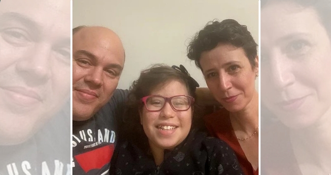 Gabriela e seus pais, Andréa e Fábio. (Foto: Reprodução / Nazareno)