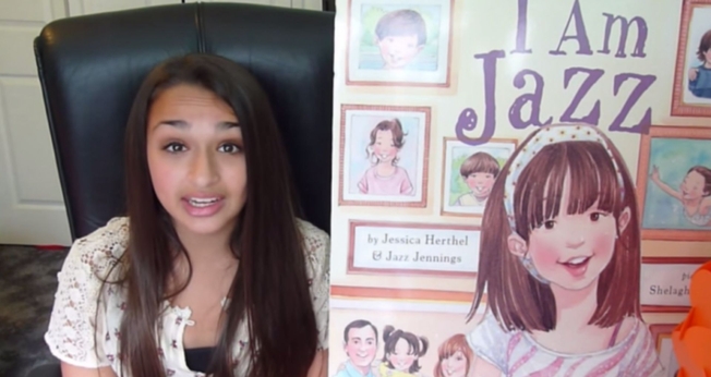 Jazz Jennings, um adolescente transgênero e co-autor do livro "I Am Jazz". (Foto: YouTube/Jazz Jennings)