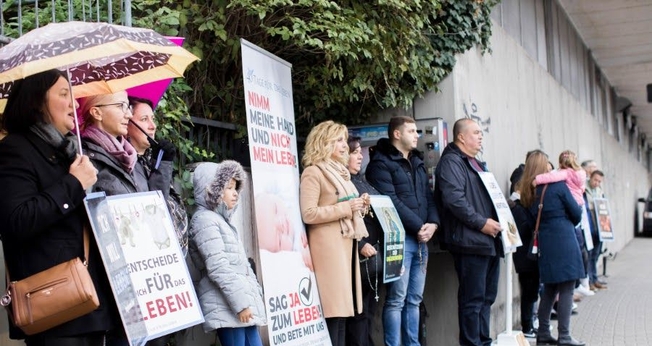 Pavica Vojnović participa do evento 40 Dias pela Vida em Pforzheim, na Alemanha. (Foto: ADF International)