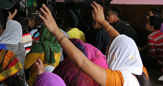 Mesmo com a perseguição, o cristianismo continua crescendo no Nepal. (Foto: Portas Abertas)