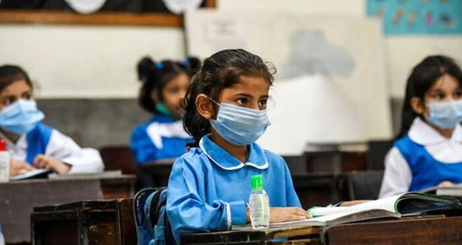 Os alunos devem receber novo currículo escolar que introduz conteúdo islâmico. (Foto: Reprodução / AFP)